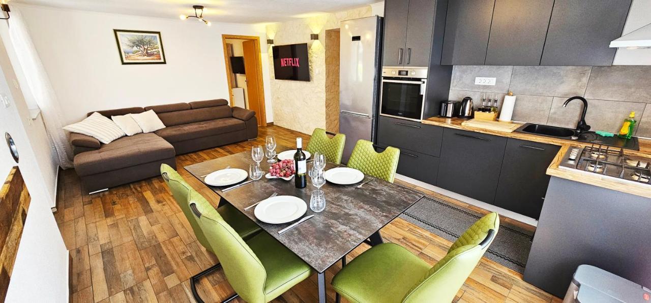 Modern 3Br Apartments In Zadar With Balcony Or Terrace, Free Parking & Ac Buitenkant foto